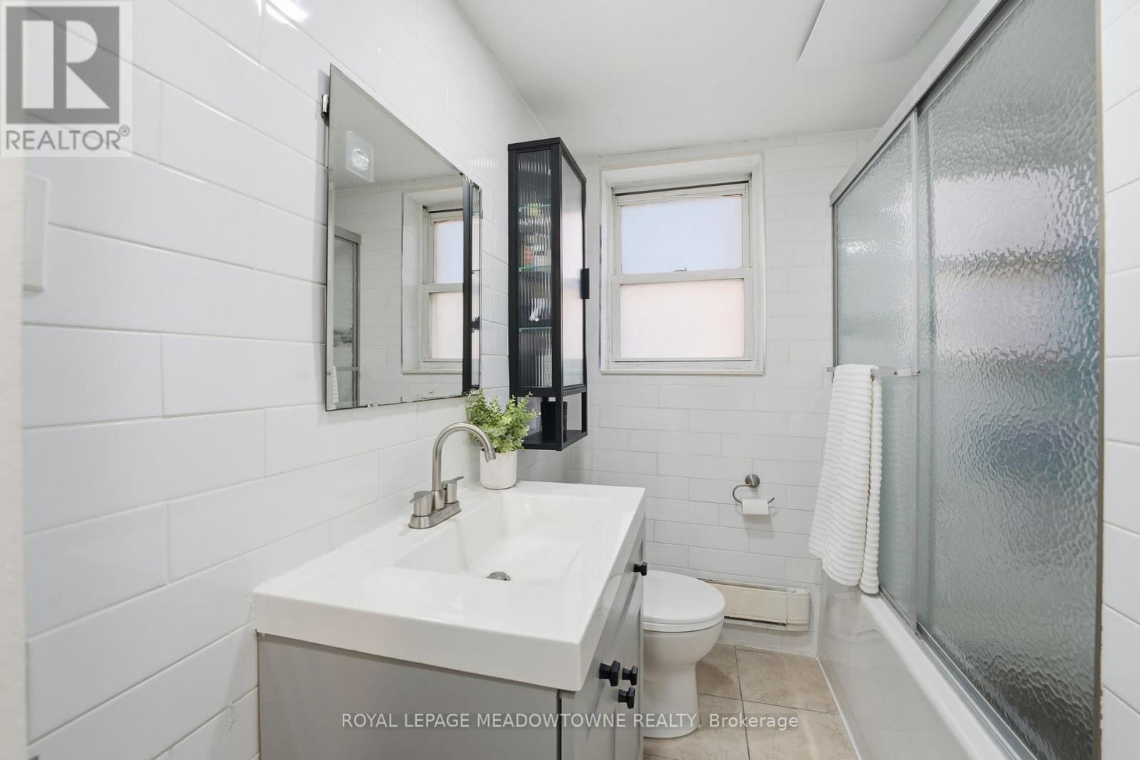 #15 1351 LAKESHORE ROAD - 11