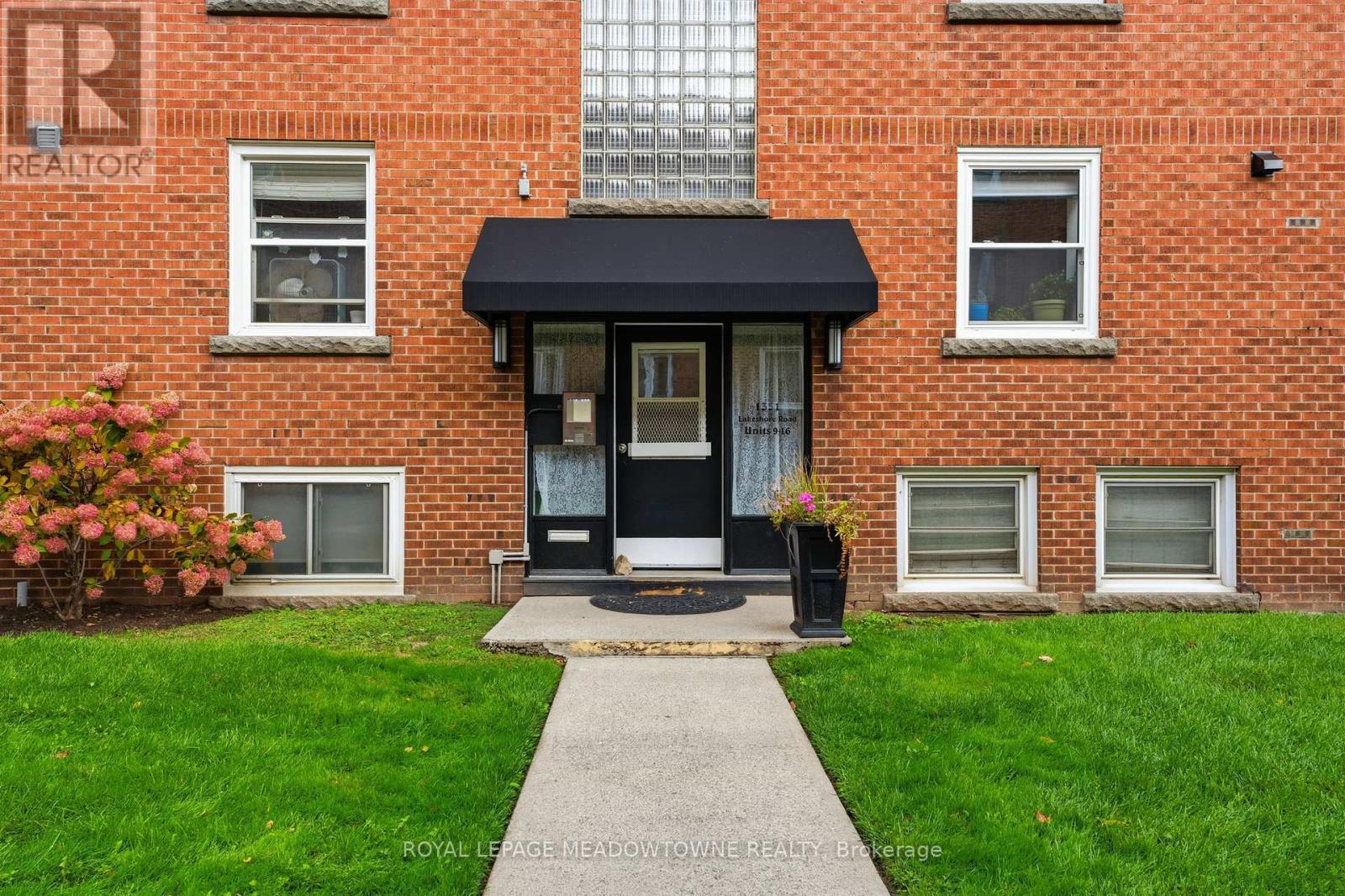 #15 1351 LAKESHORE ROAD - 3