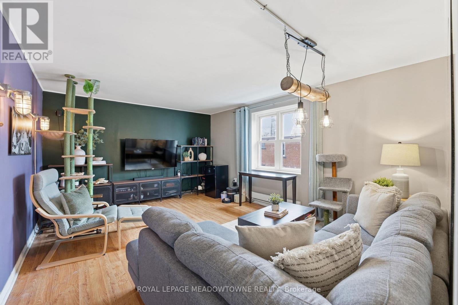 #15 1351 LAKESHORE ROAD - 9