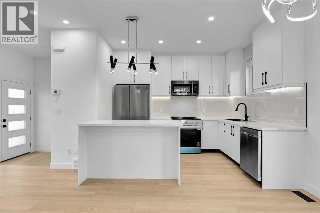 
          2605 1 Street Northeast
            <br/>
            <span>Calgary</span>
            , 
            <span>AB</span>
             <span>T2E1X8</span>
         - Photo 14