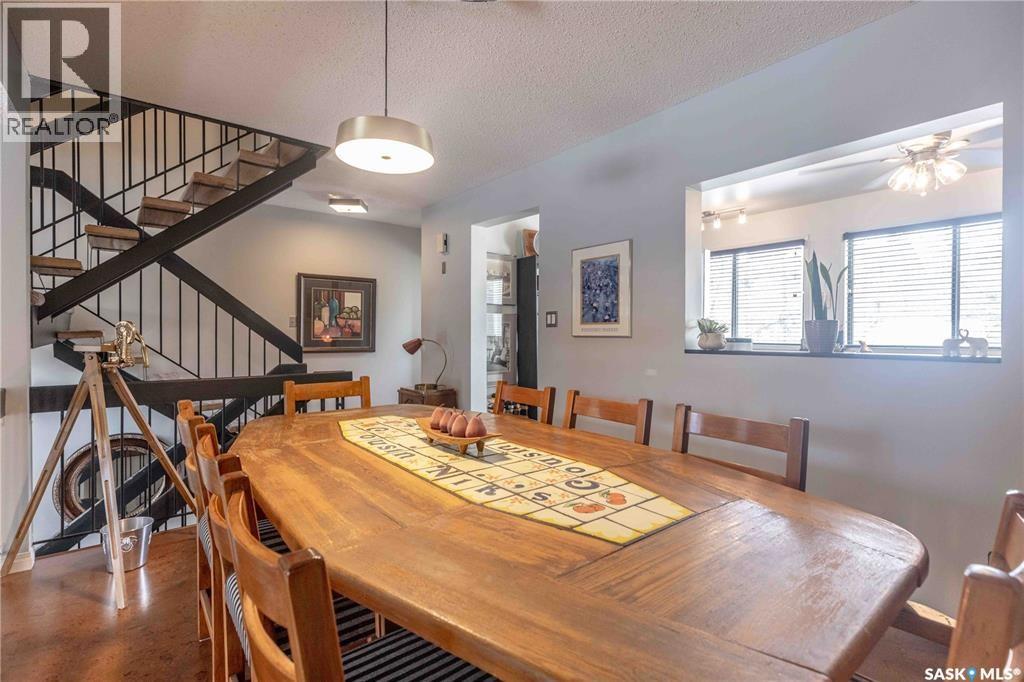 #52 455 PINEHOUSE DRIVE - 16