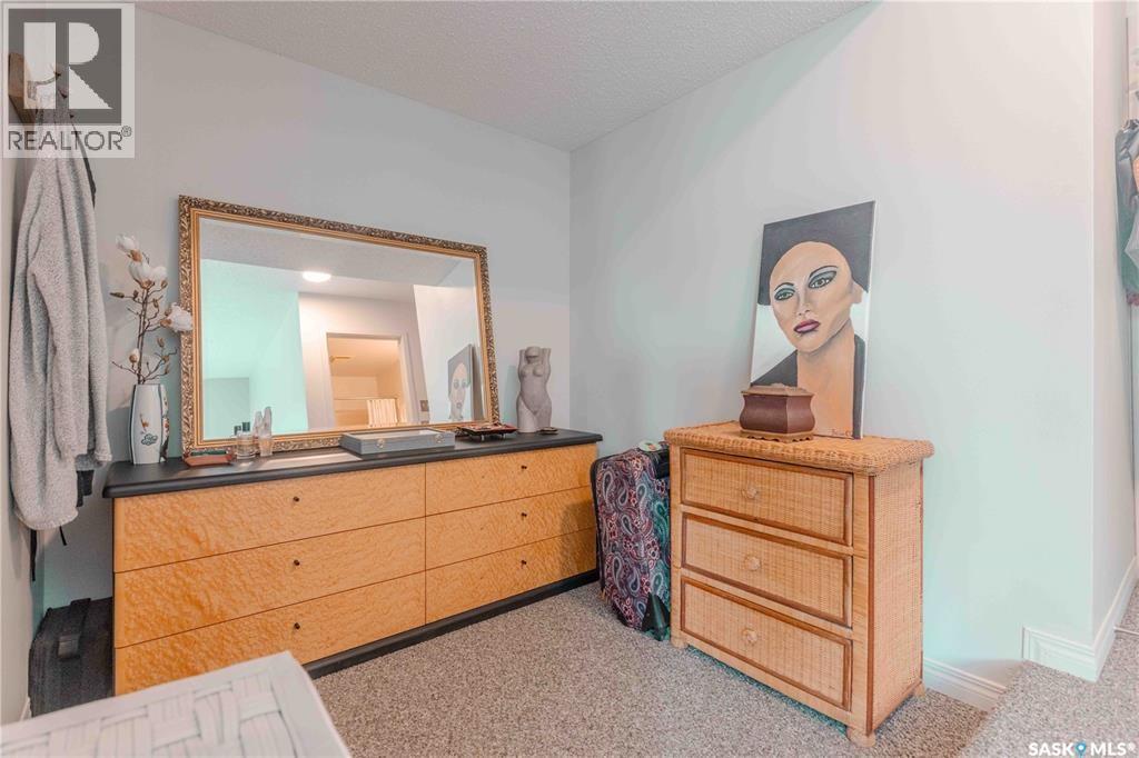 #52 455 PINEHOUSE DRIVE - 23