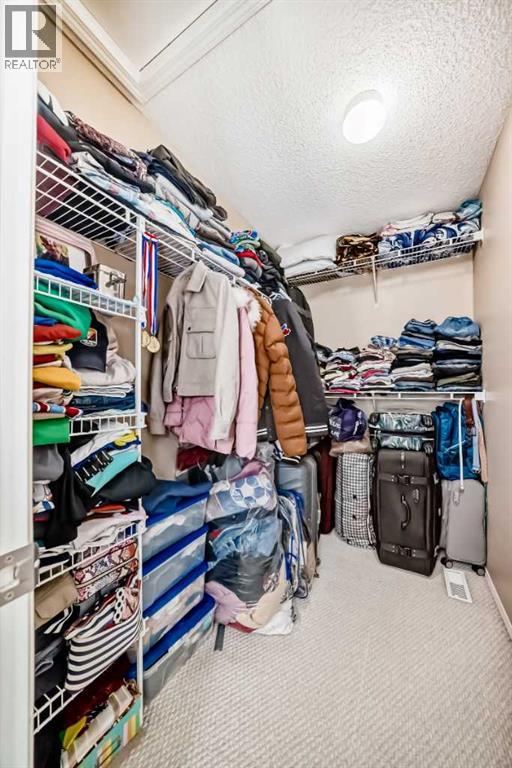 
          88 Taralea Gardens Northeast
            <br/>
            <span>Calgary</span>
            , 
            <span>AB</span>
             <span>T3J4W5</span>
         - Photo 18