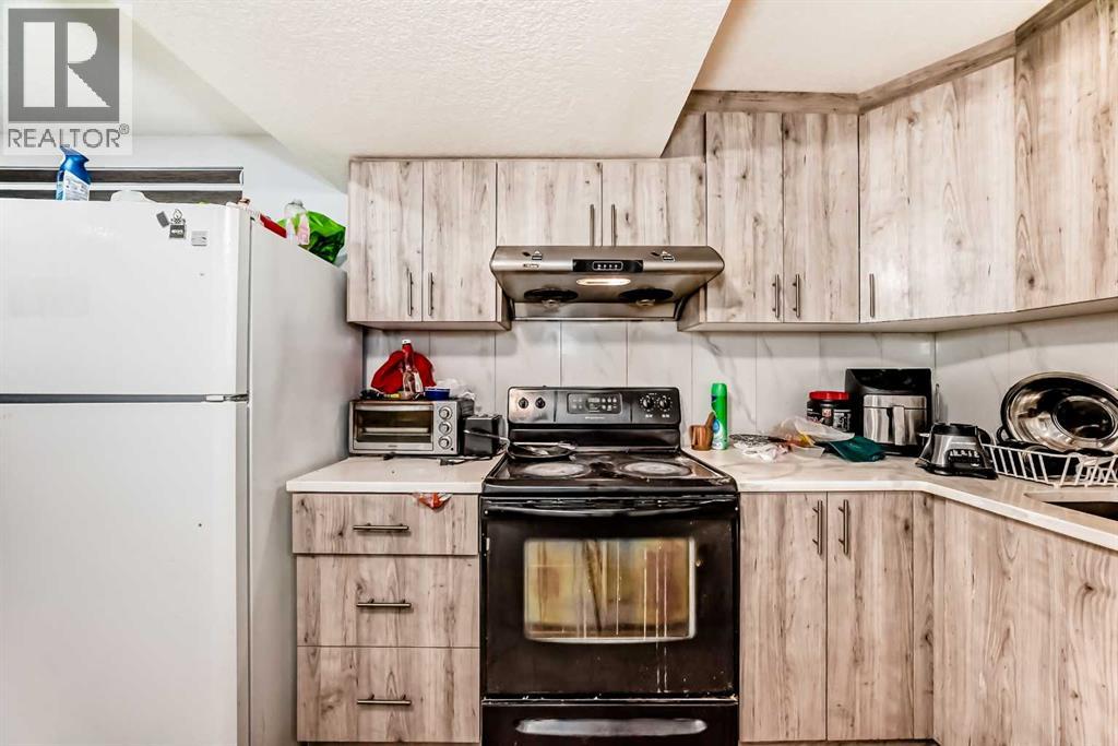 
          88 Taralea Gardens Northeast
            <br/>
            <span>Calgary</span>
            , 
            <span>AB</span>
             <span>T3J4W5</span>
         - Photo 26