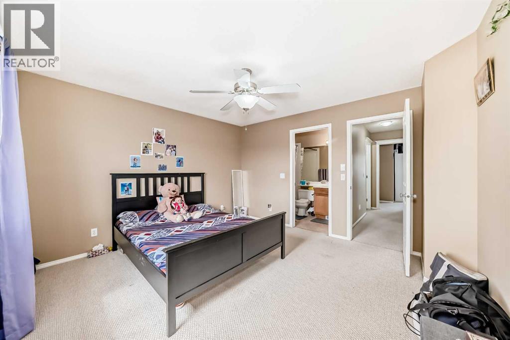 
          88 Taralea Gardens Northeast
            <br/>
            <span>Calgary</span>
            , 
            <span>AB</span>
             <span>T3J4W5</span>
         - Photo 16