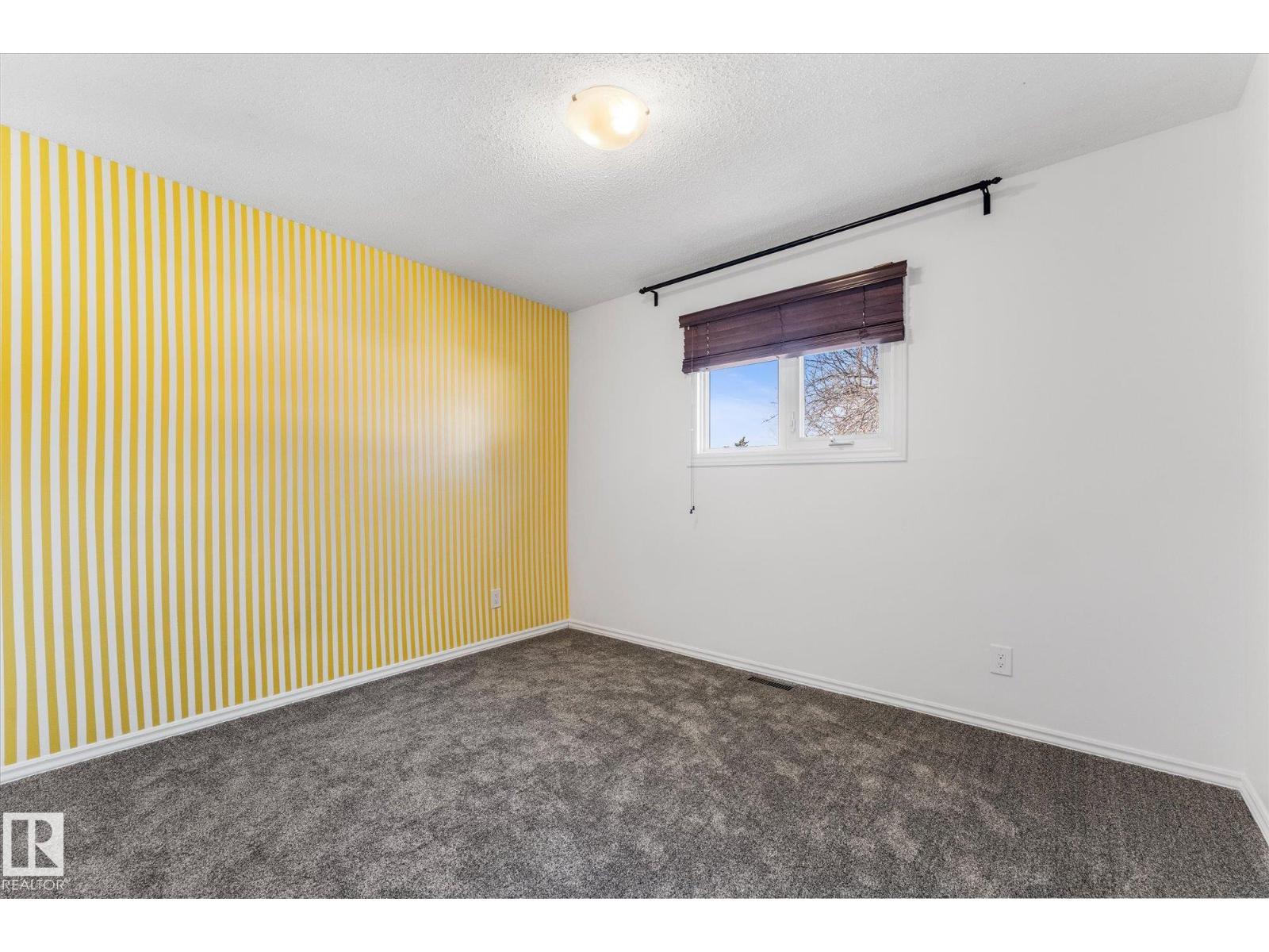 2626 49 ST NW, Edmonton