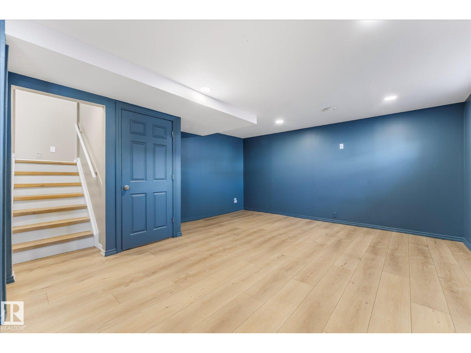 2626 49 ST NW, Edmonton