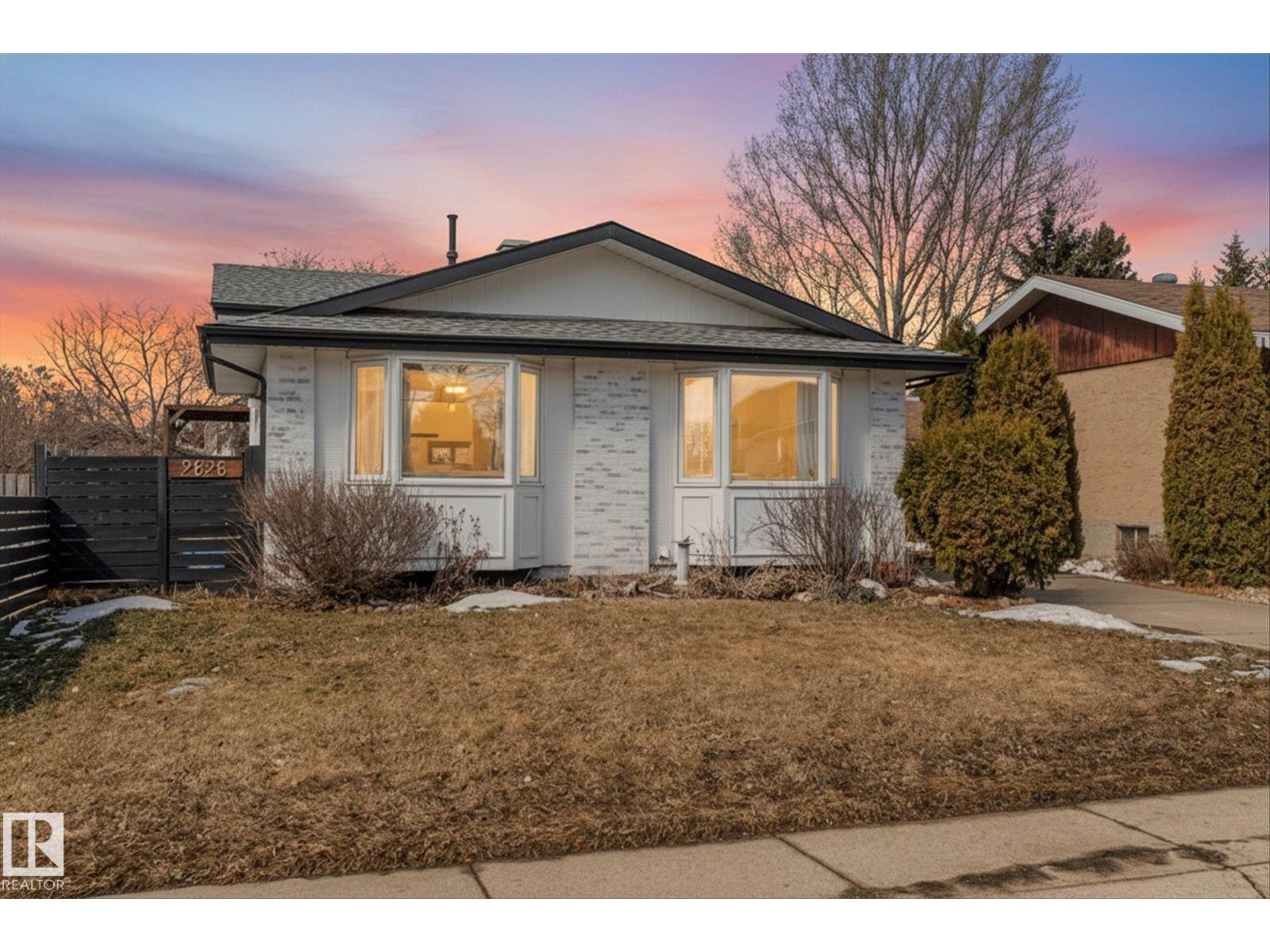 2626 49 ST NW, Edmonton