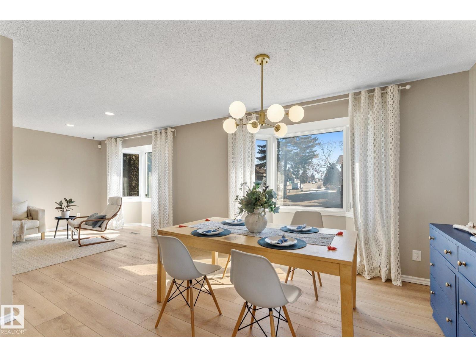 2626 49 ST NW, Edmonton