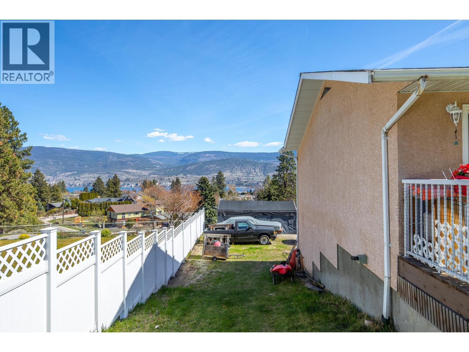  2210 West Bench Drive, Penticton