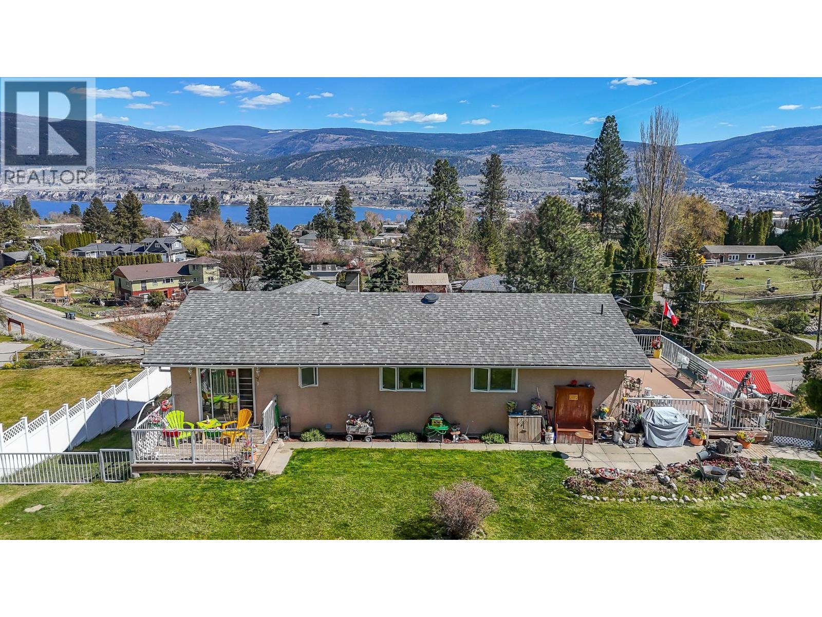 2210 West Bench Drive, Penticton