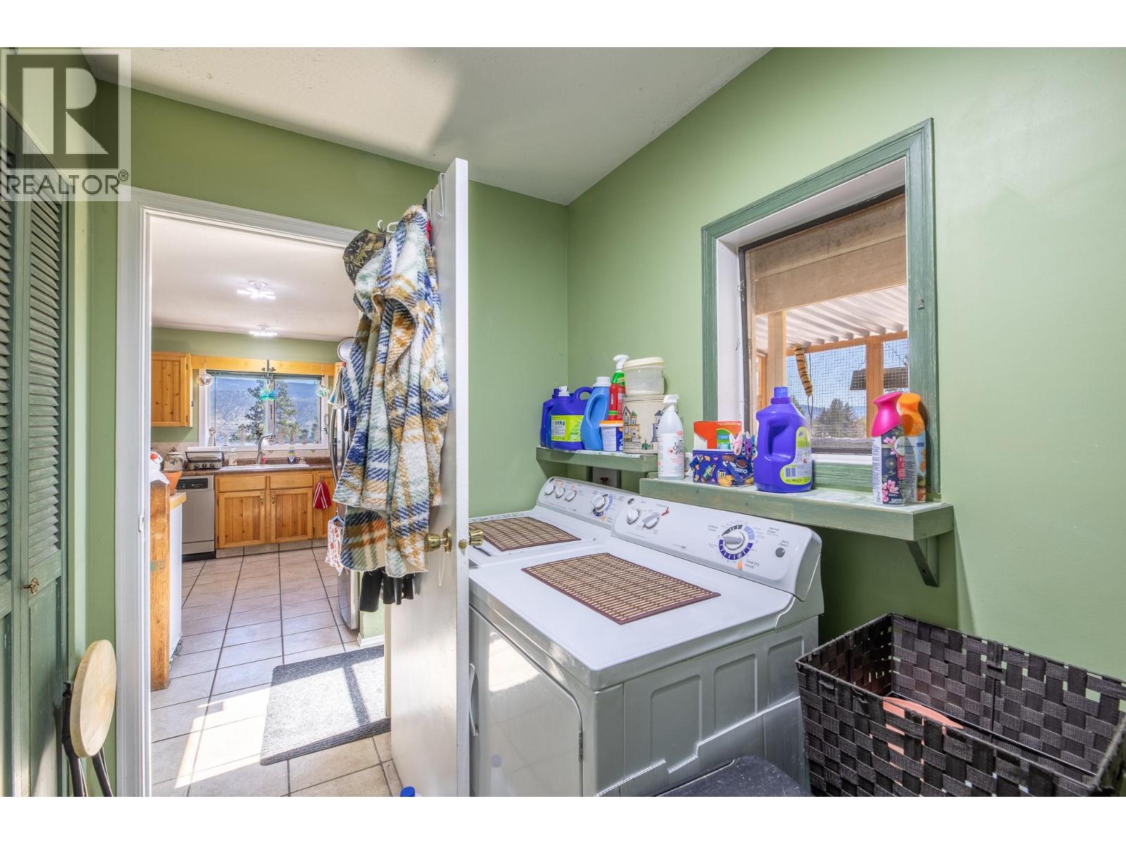  2210 West Bench Drive, Penticton
