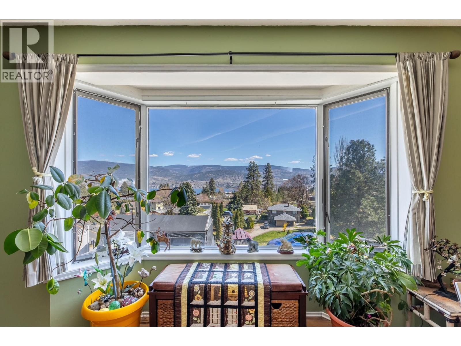  2210 West Bench Drive, Penticton