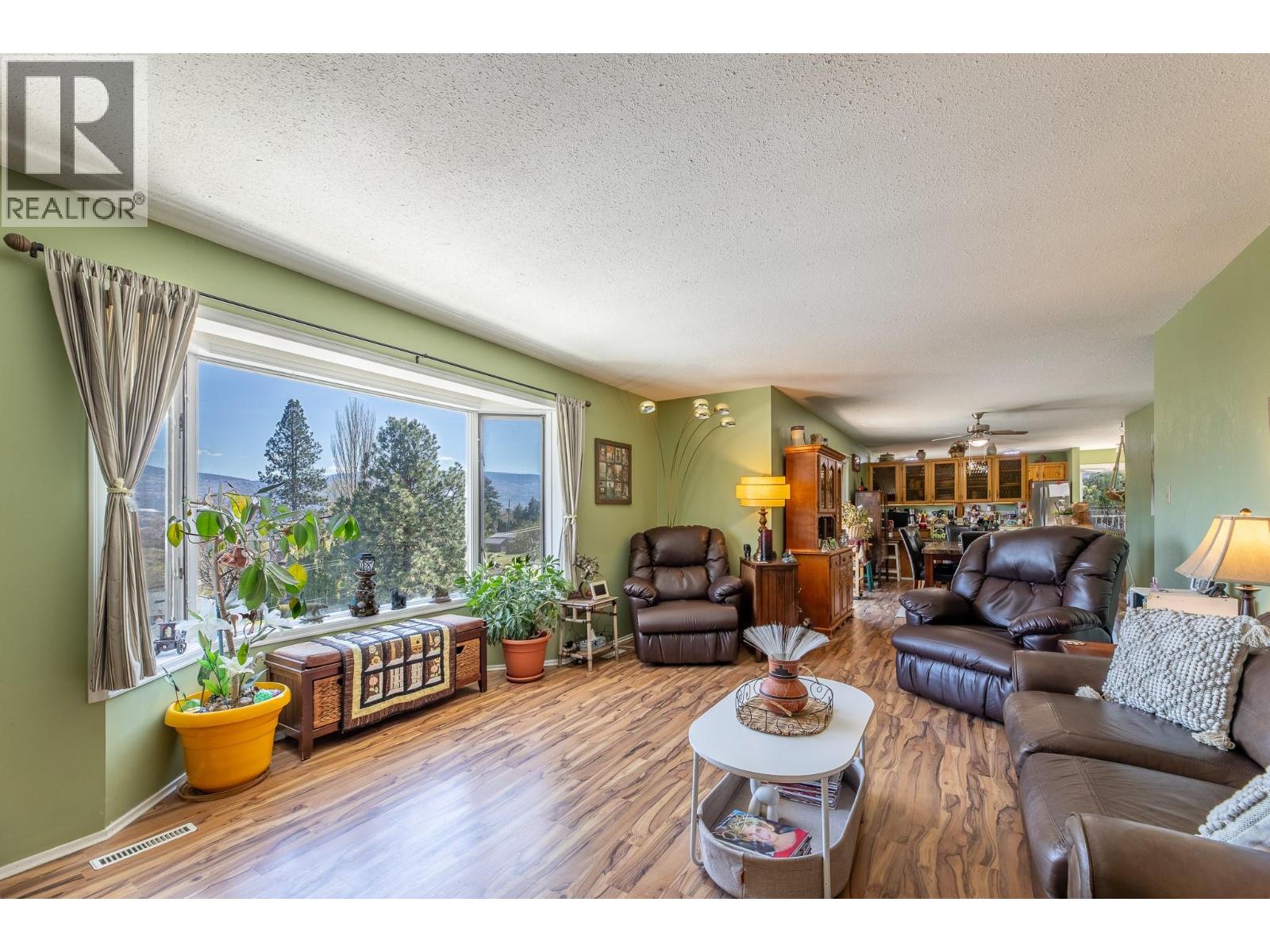  2210 West Bench Drive, Penticton