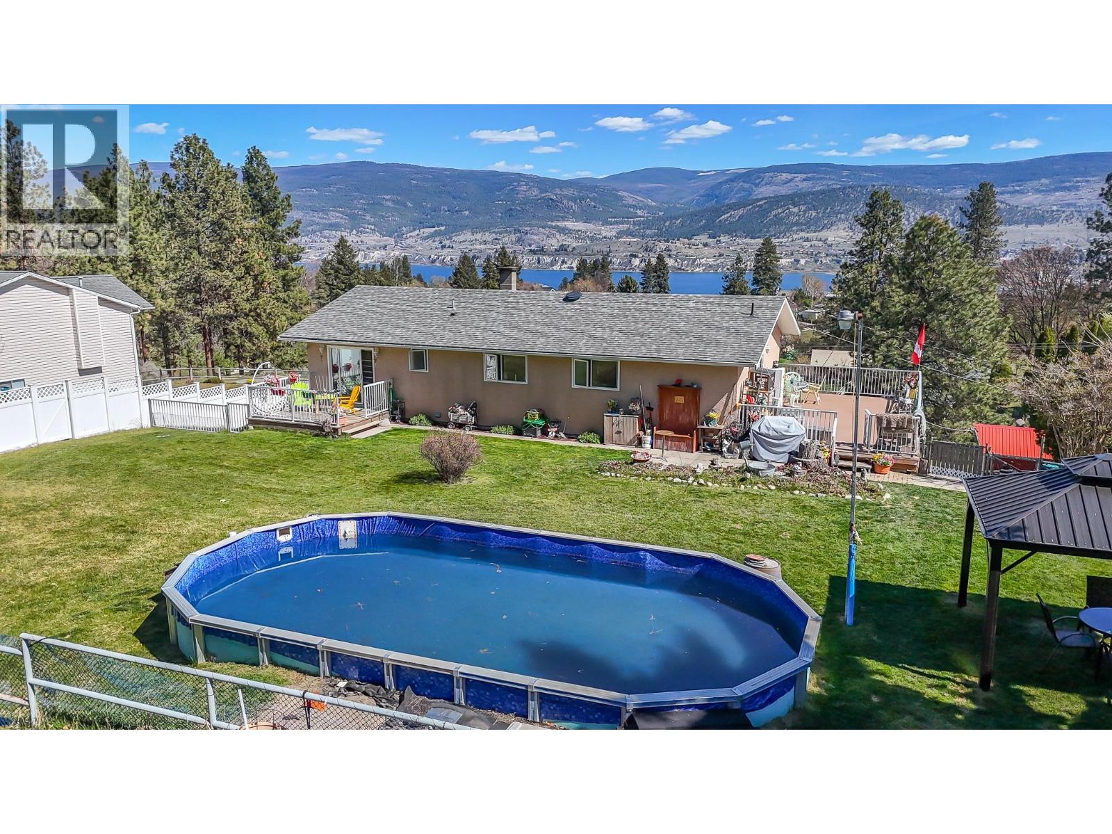  2210 West Bench Drive, Penticton