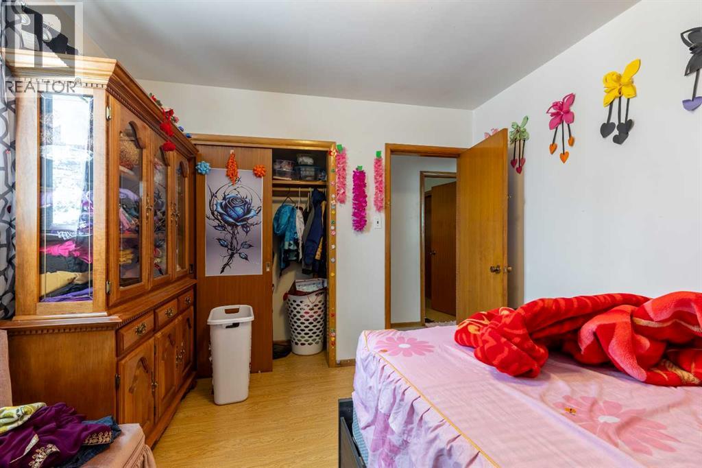 622 & 624 22 STREET N - 15