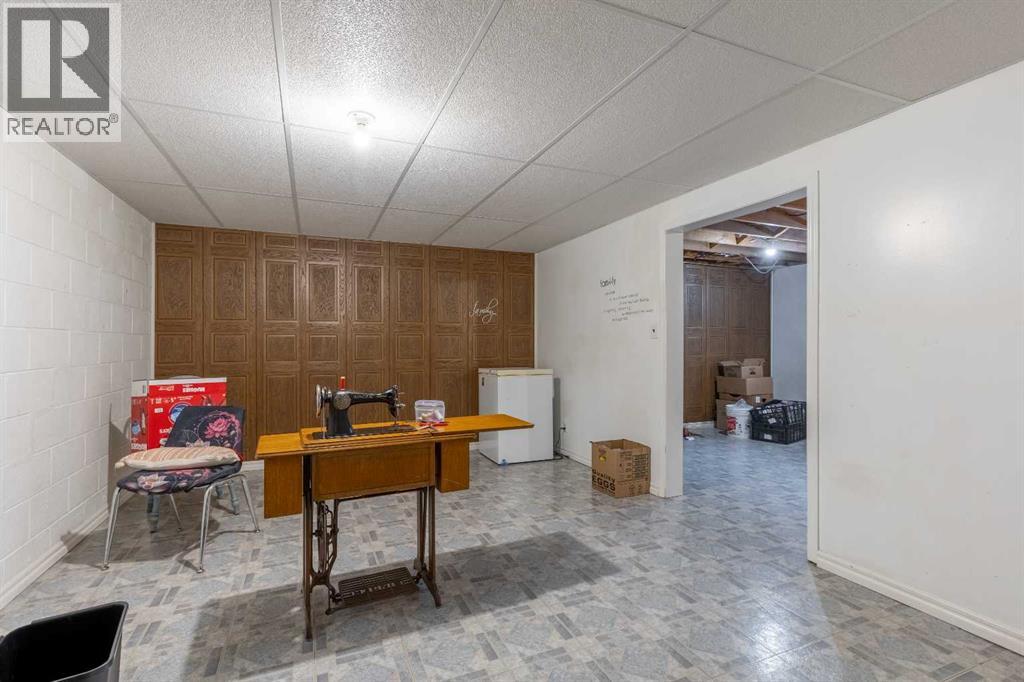 622 & 624 22 STREET N - 17