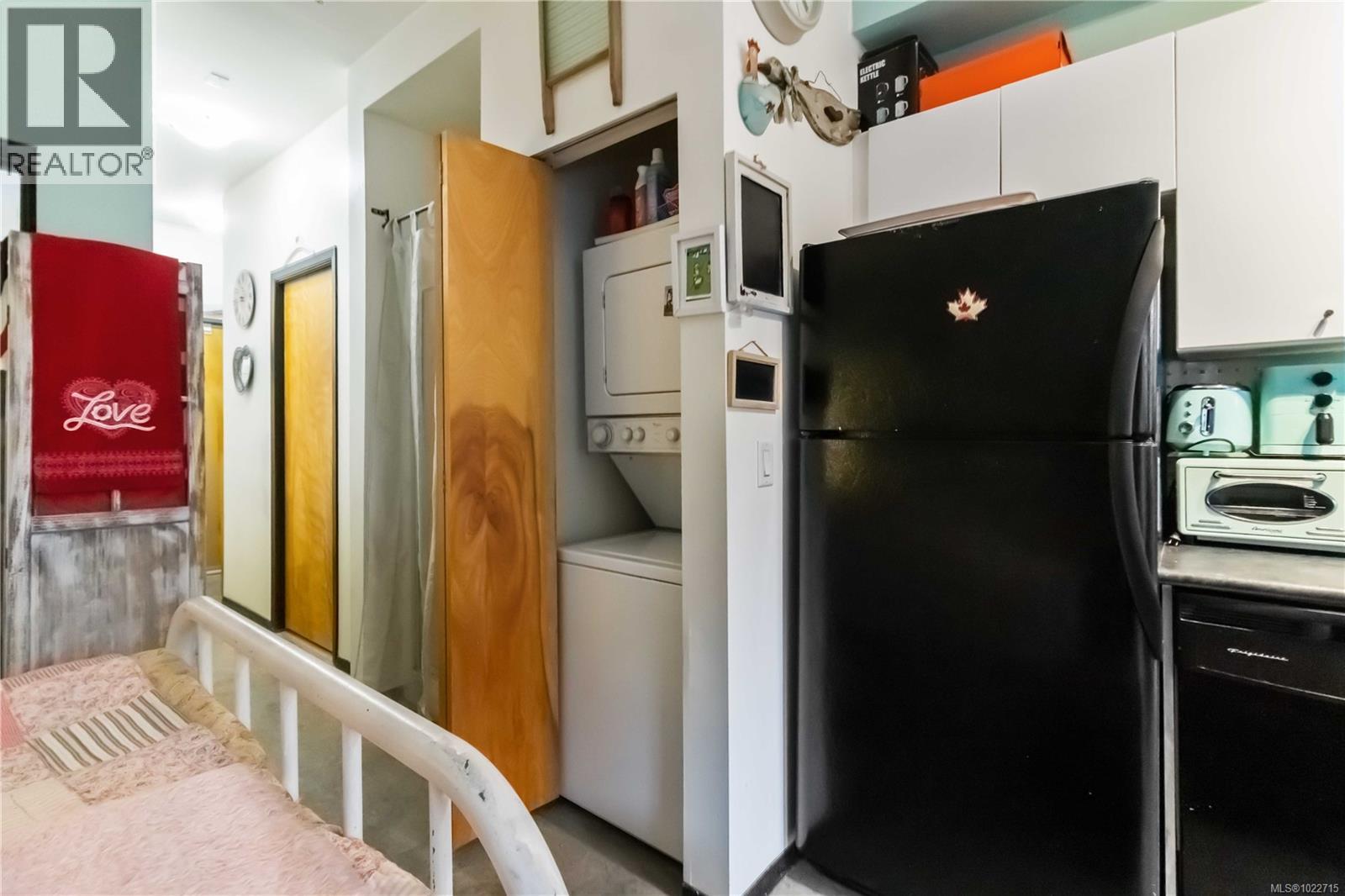 #108 932 JOHNSON ST - 16