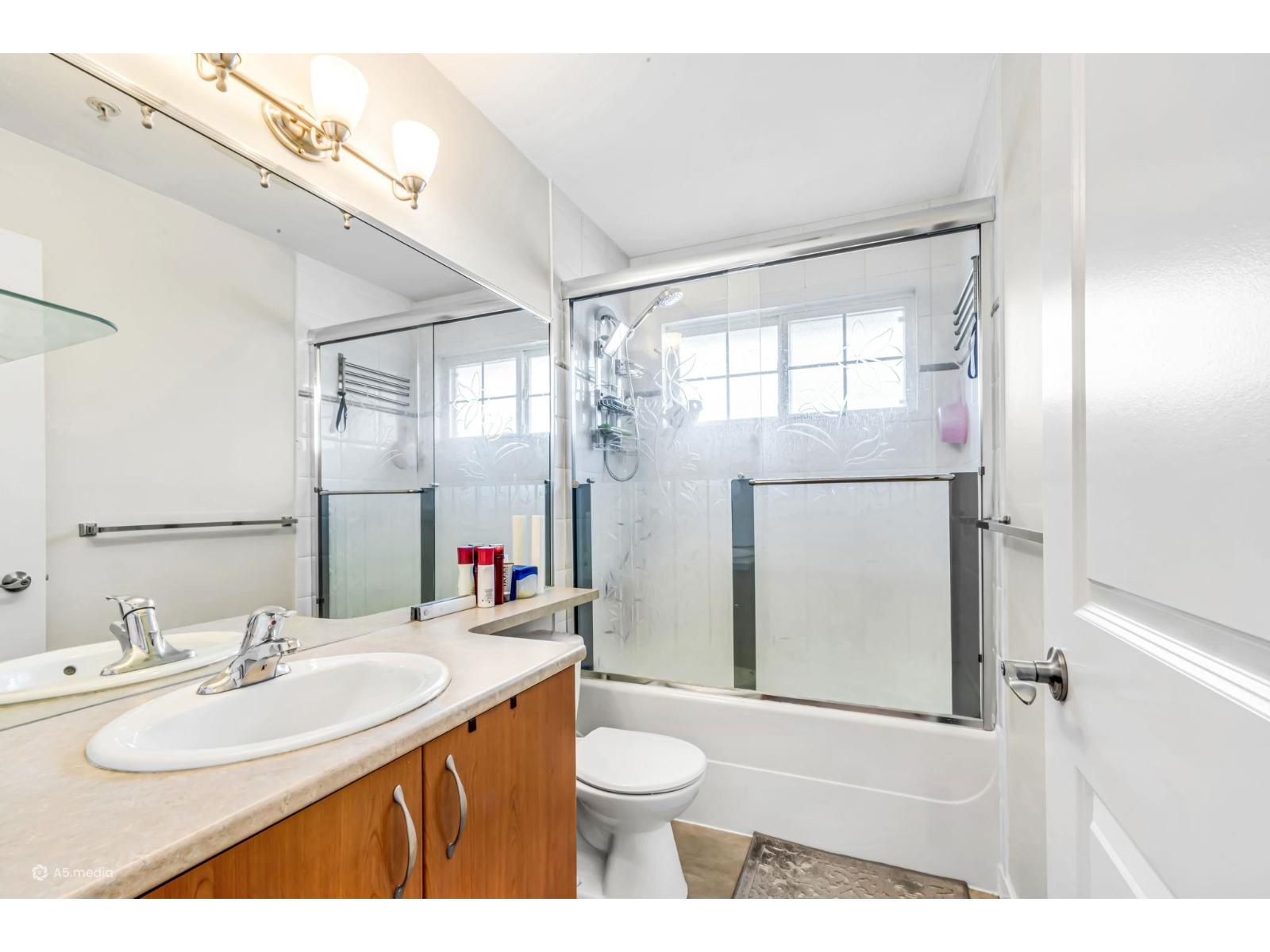 102 12040 68 AVENUE, Surrey