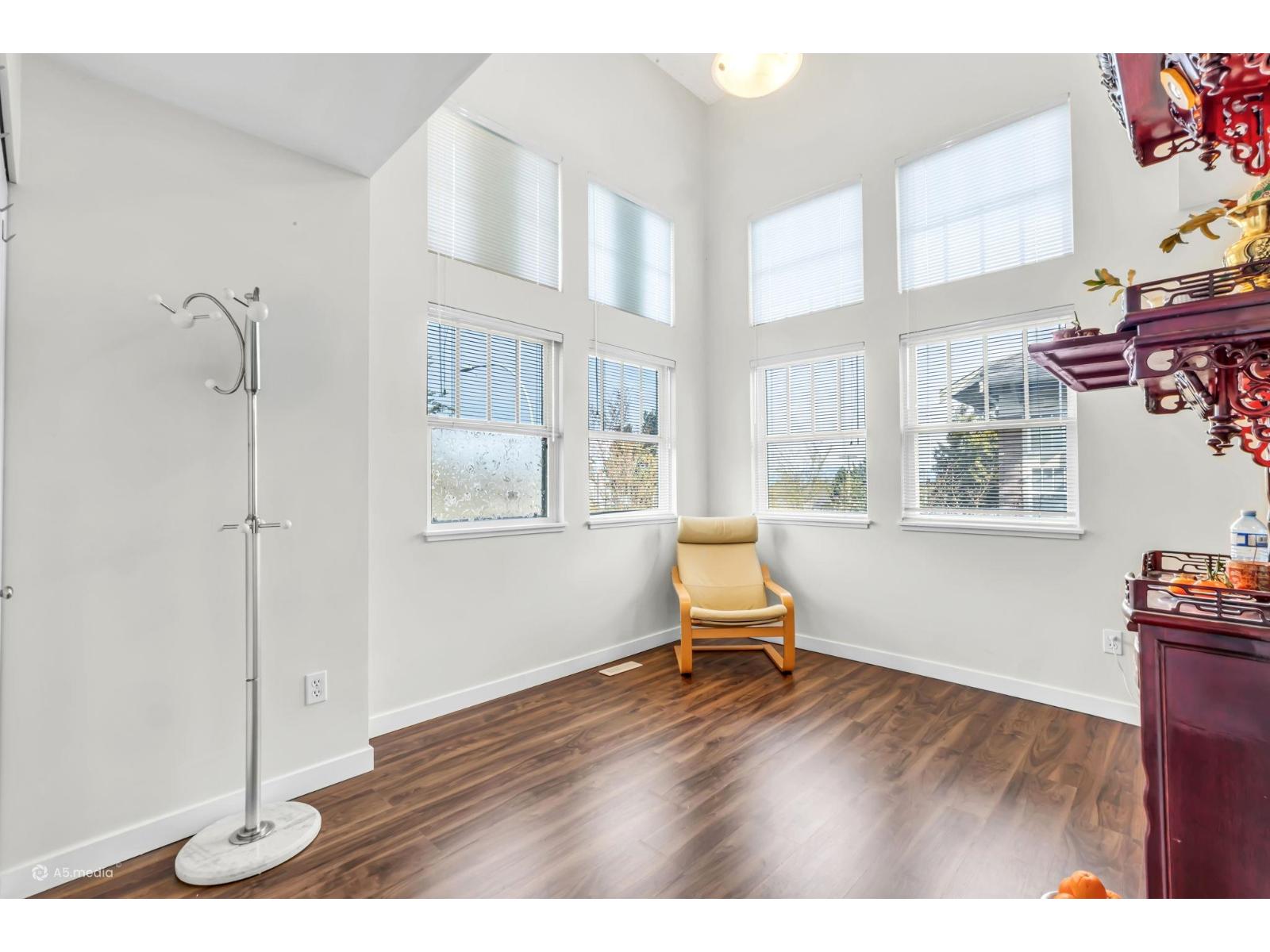 102 12040 68 AVENUE, Surrey