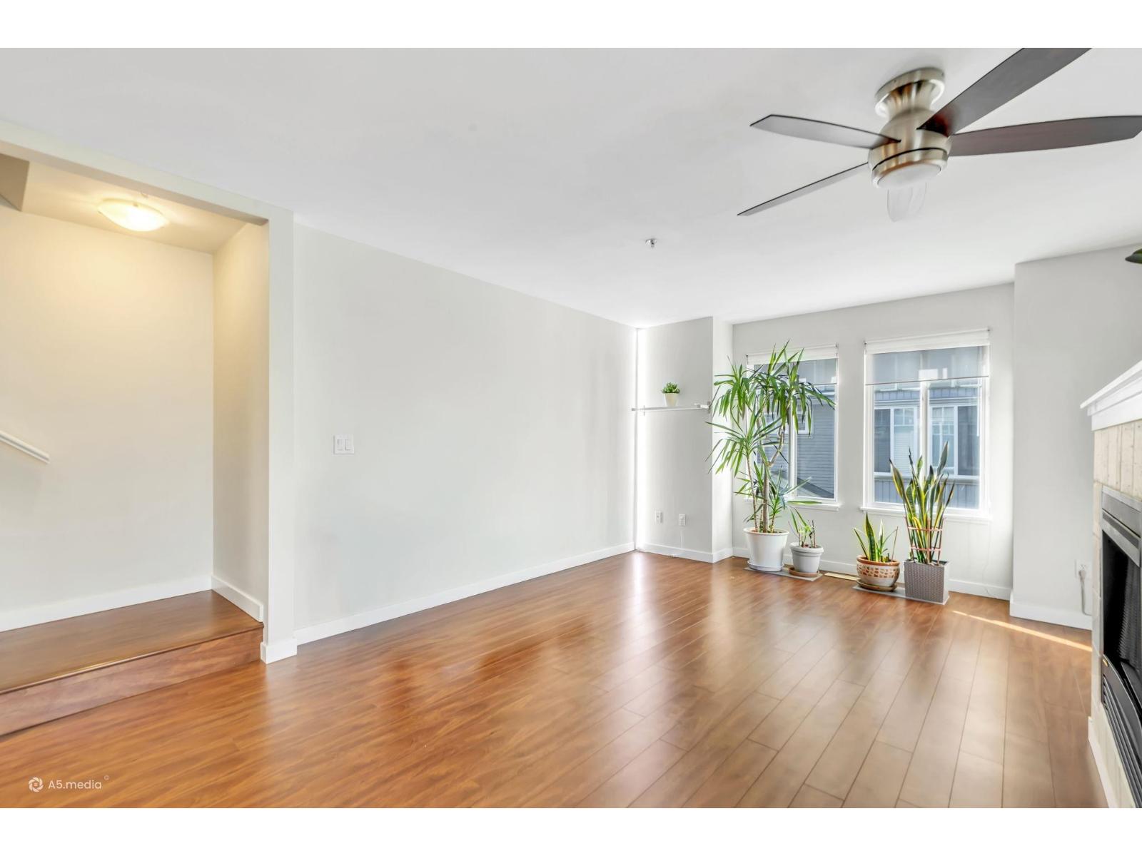 102 12040 68 AVENUE, Surrey