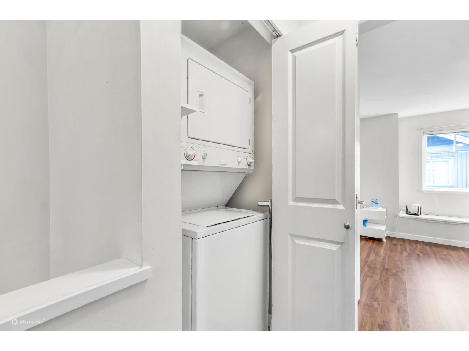 102 12040 68 AVENUE, Surrey