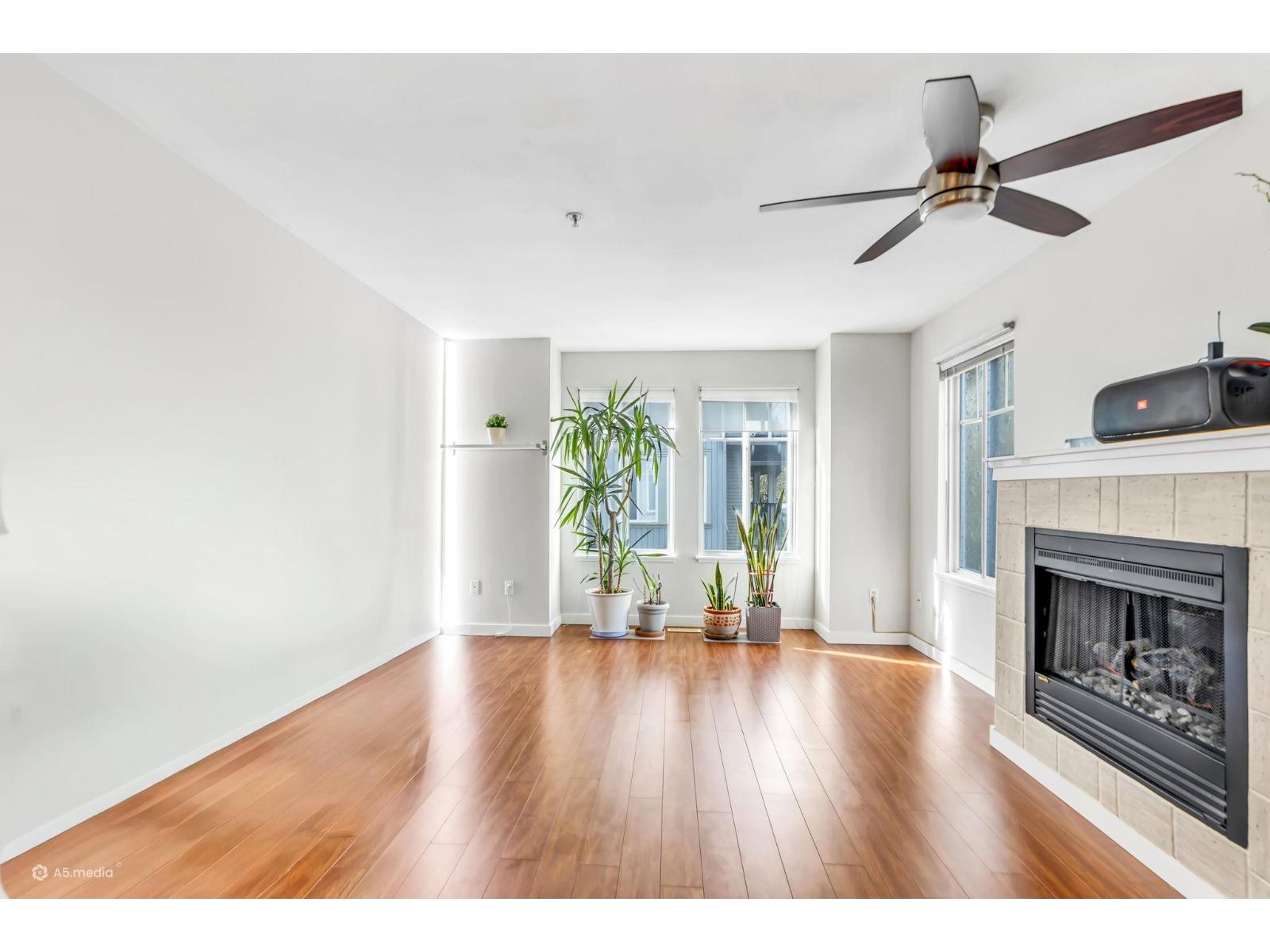 102 12040 68 AVENUE, Surrey