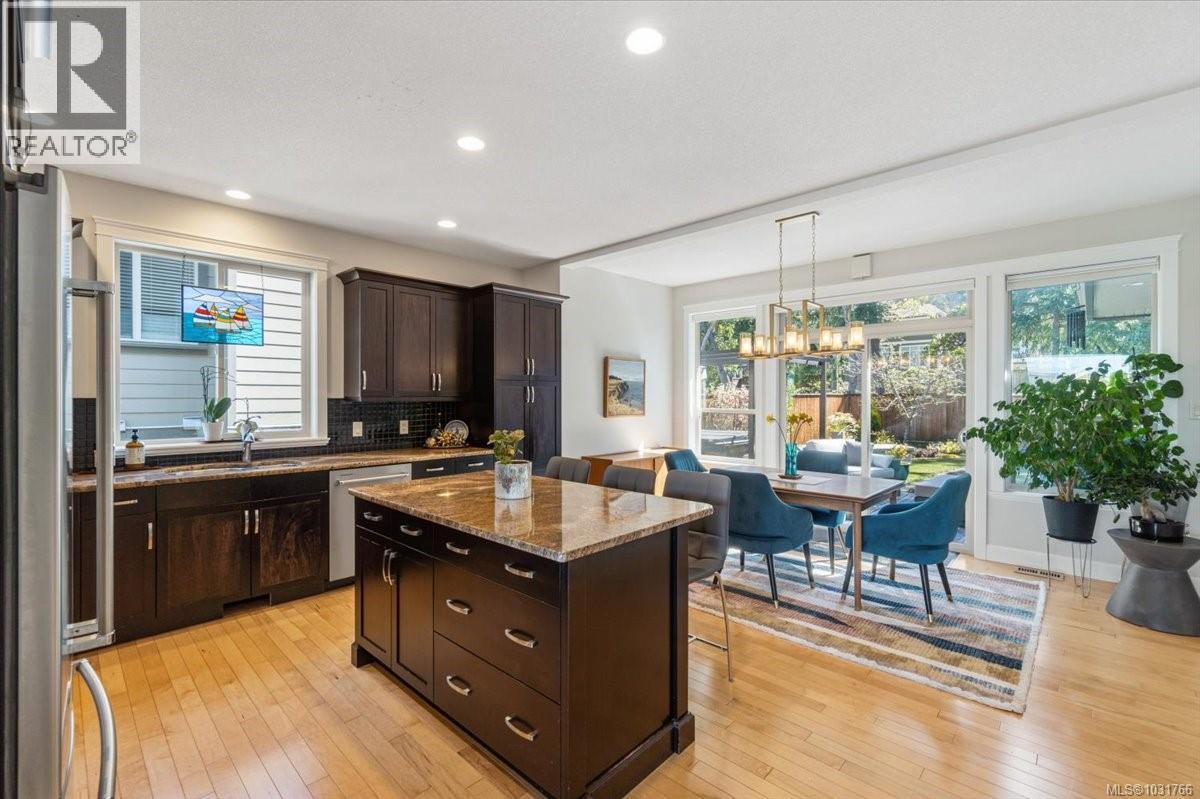 5647 OCEANVIEW TERR - 5