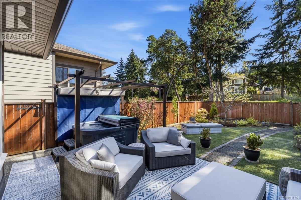 5647 OCEANVIEW TERR - 9