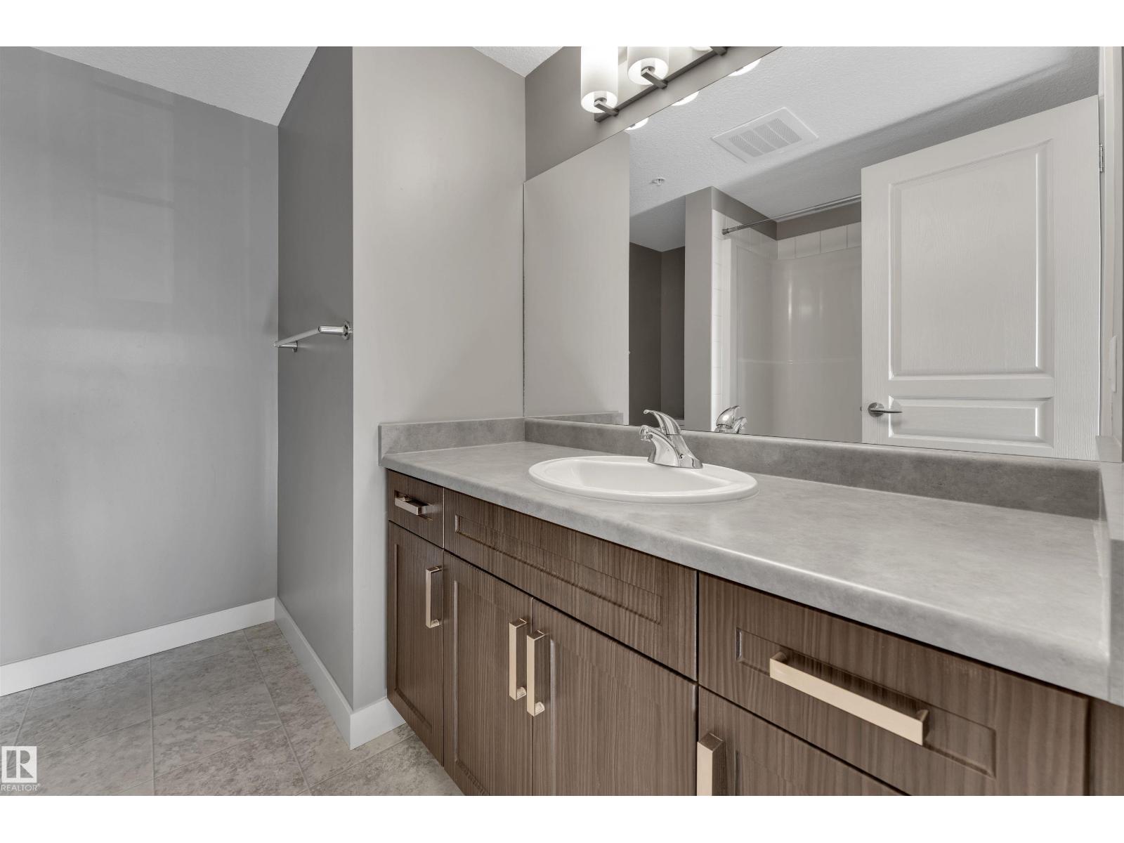 #319 3670 139 AV NW, Edmonton