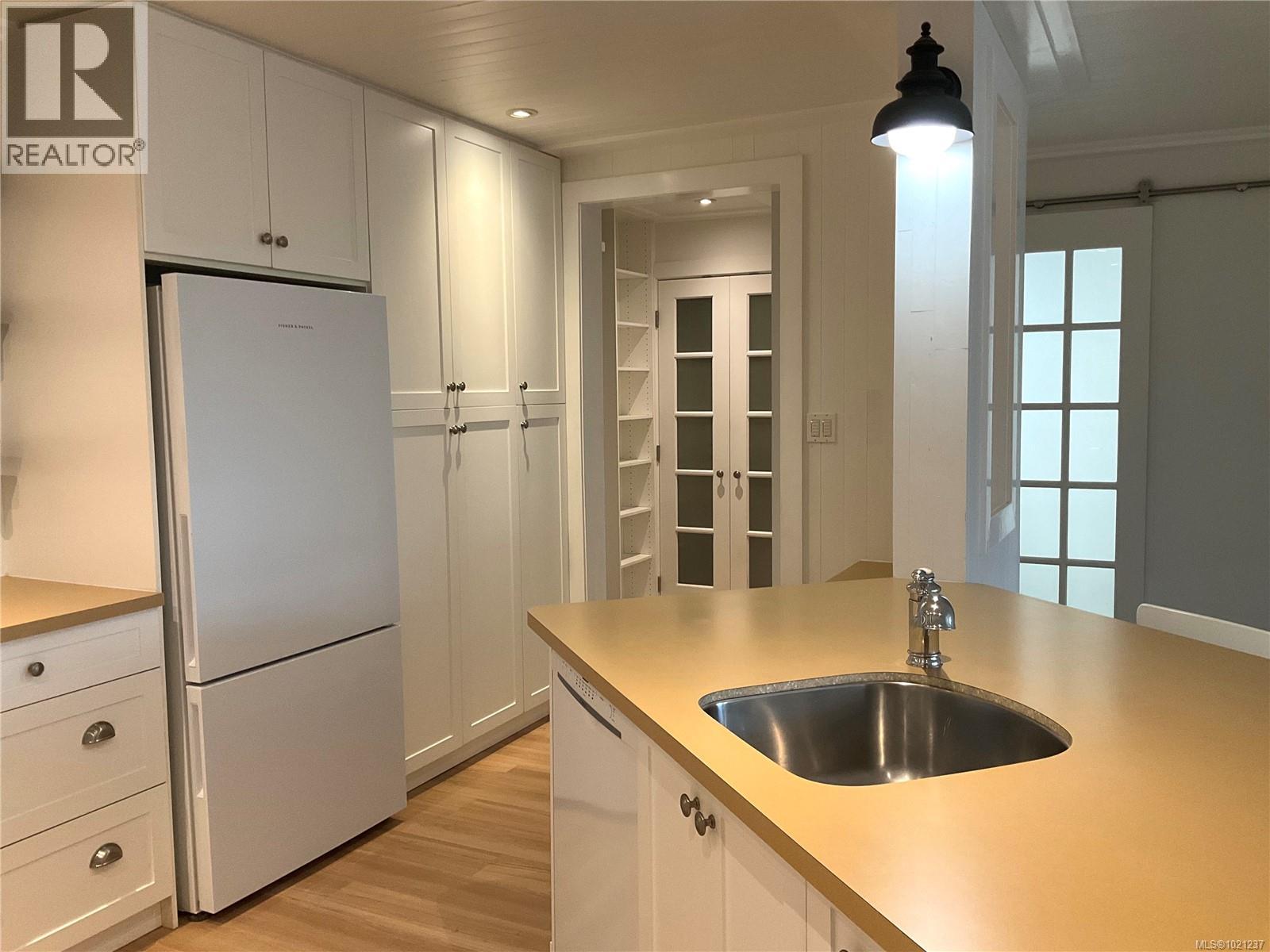 #114 2100 GRANITE ST - 7