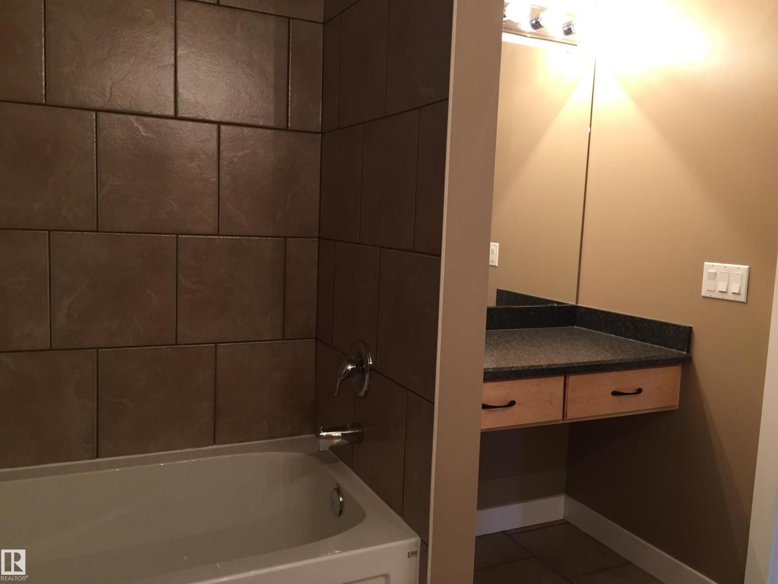 12224 88 ST NW NW, Edmonton