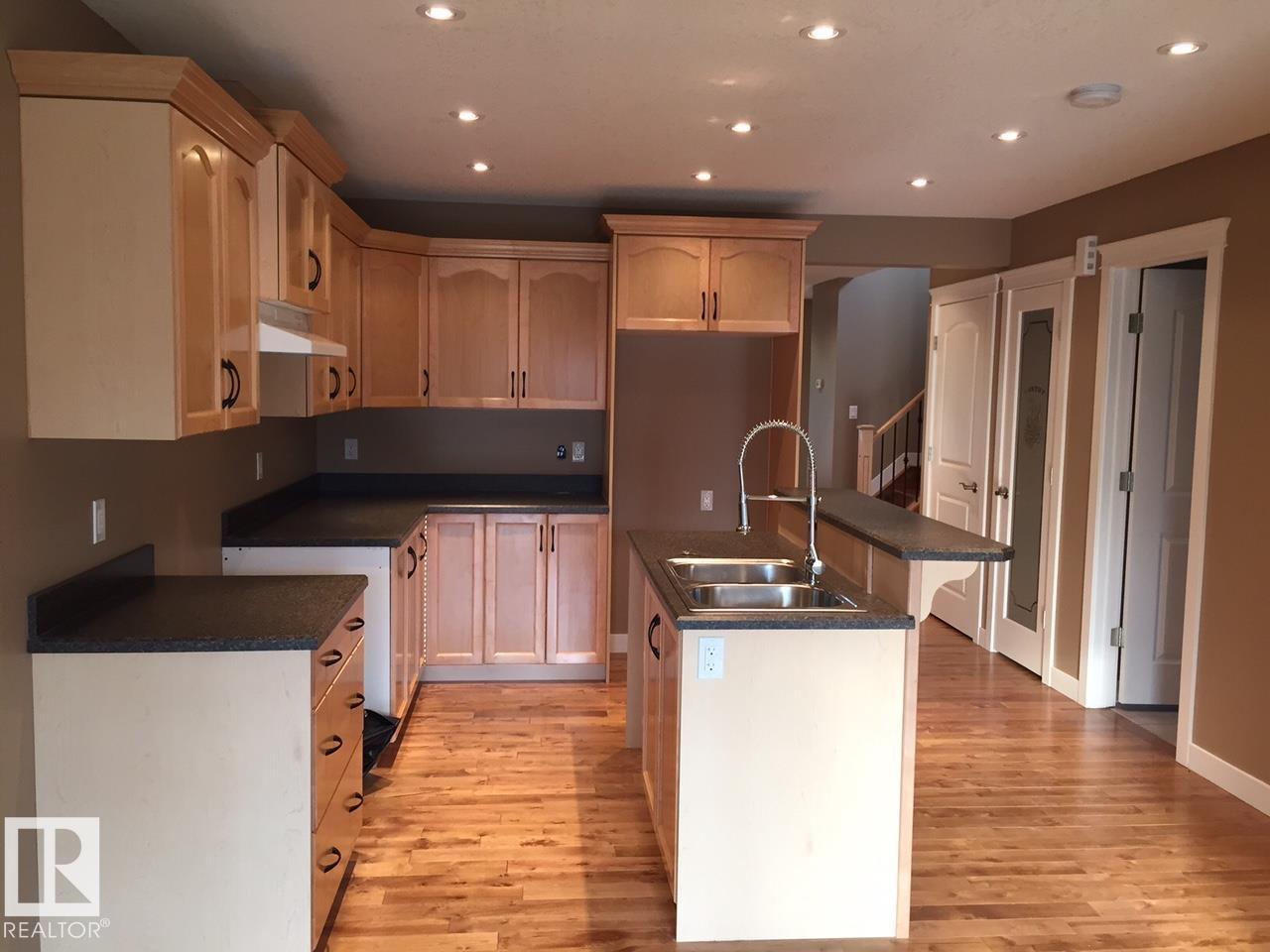 12224 88 ST NW NW, Edmonton