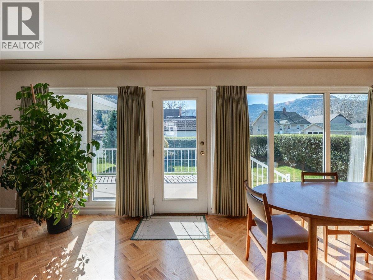 526 PORTIA CRESCENT - 16