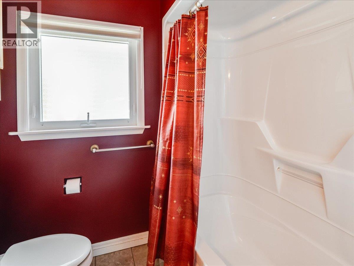 526 PORTIA CRESCENT - 26