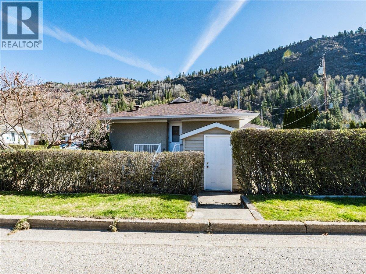 526 PORTIA CRESCENT - 43