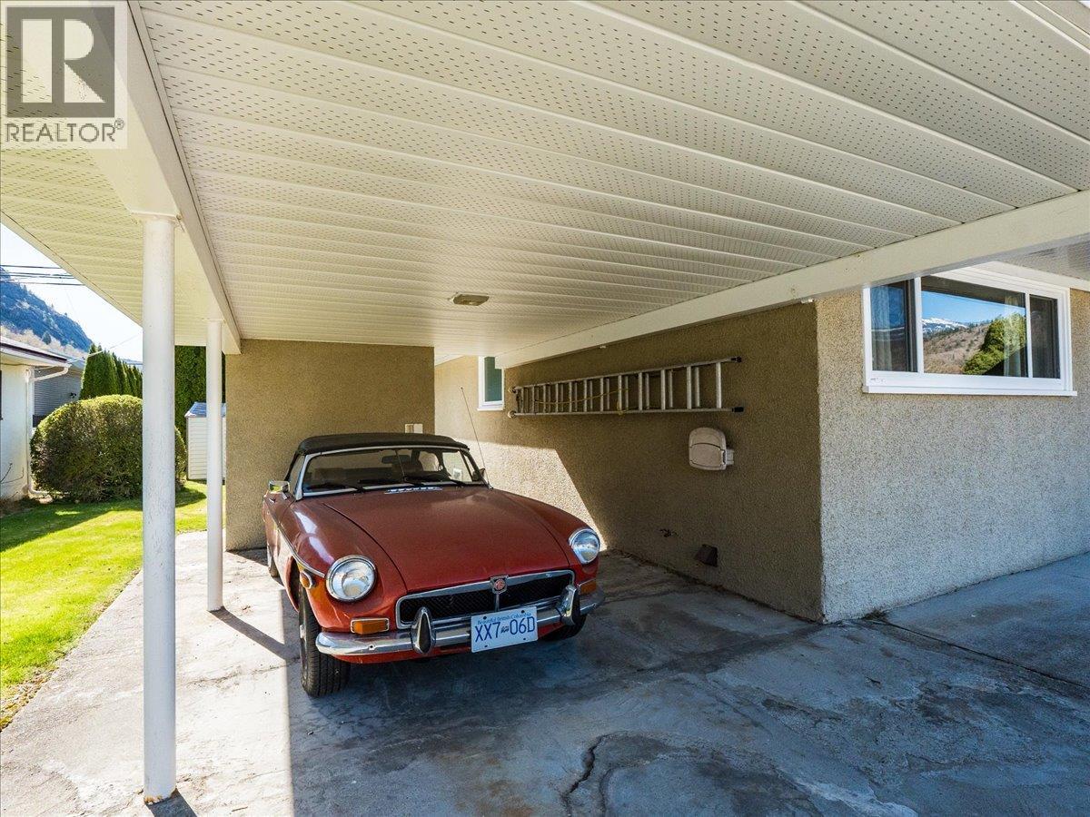 526 PORTIA CRESCENT - 55