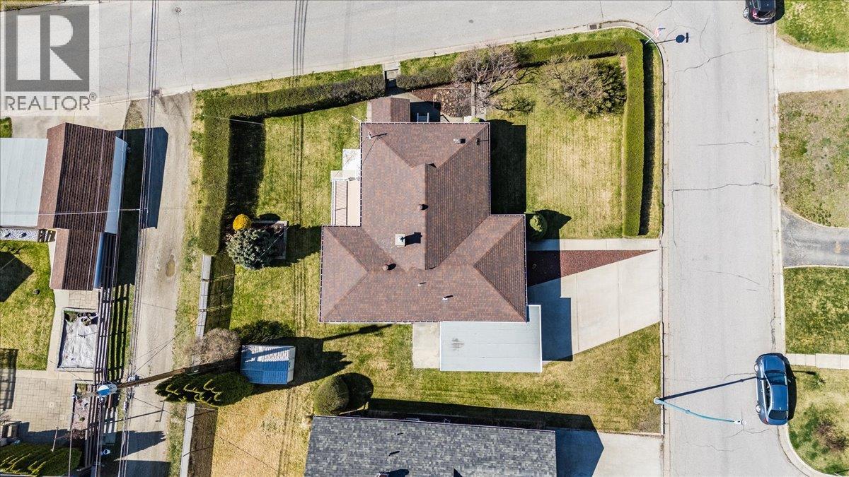 526 PORTIA CRESCENT - 58