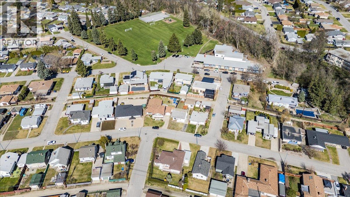 526 PORTIA CRESCENT - 59