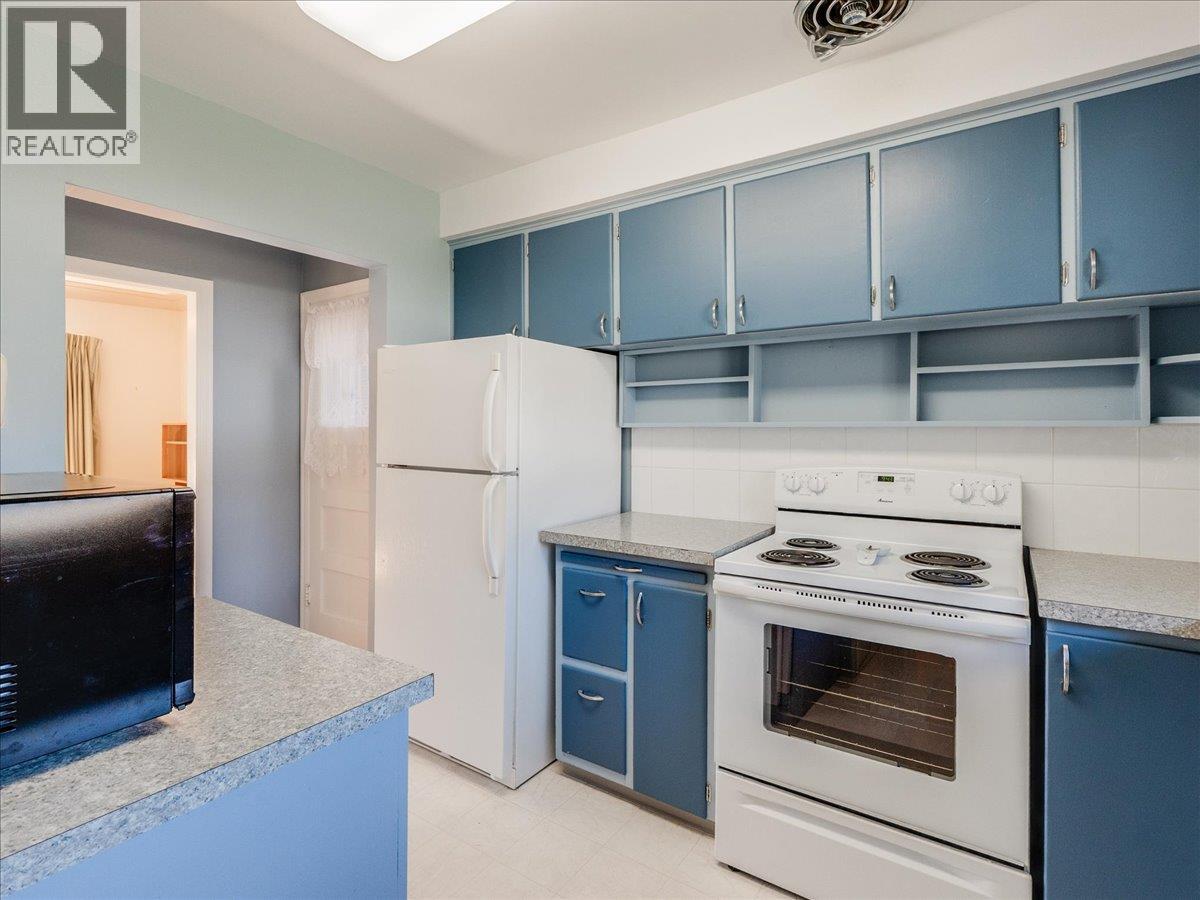 526 Portia Crescent - 6