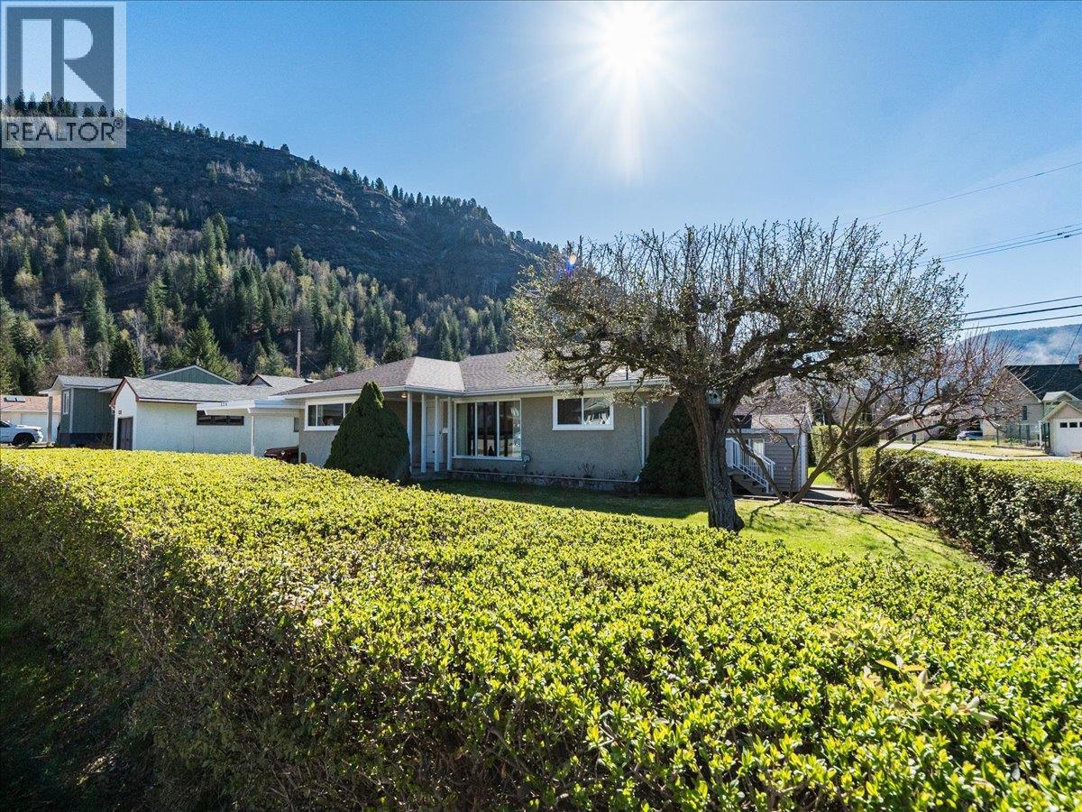 526 Portia Crescent - 62