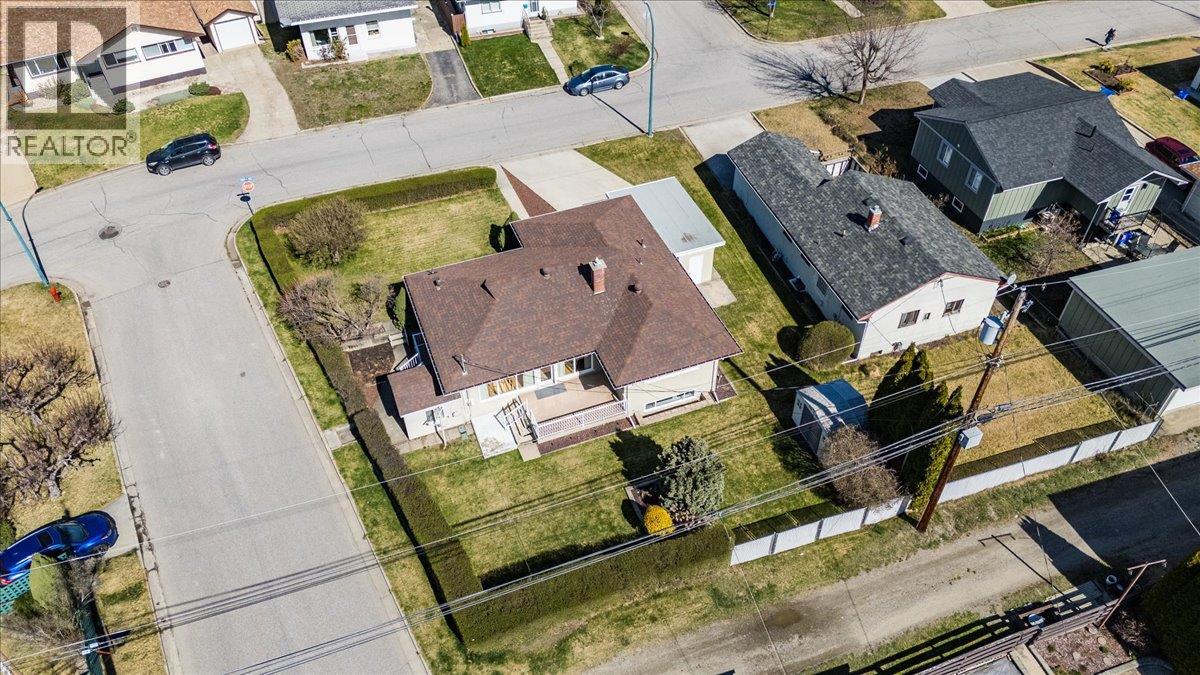 526 PORTIA CRESCENT - 67