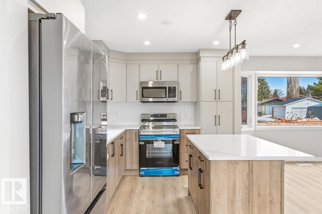 1412 KNOTTWOOD RD E NW, Edmonton