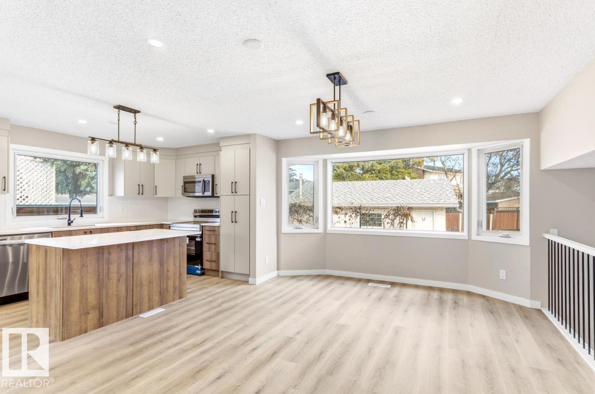 1412 KNOTTWOOD RD E NW, Edmonton