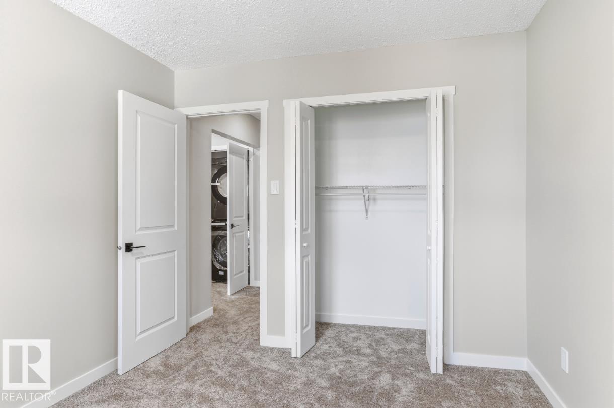 1412 KNOTTWOOD RD E NW, Edmonton