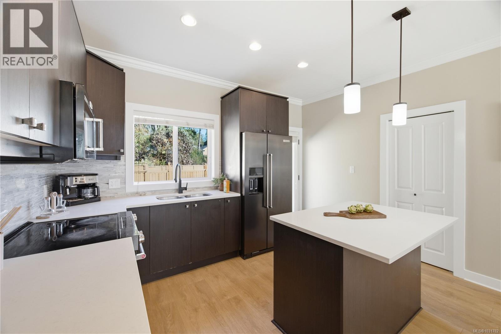 104 3439 Ambrosia Cres, Langford