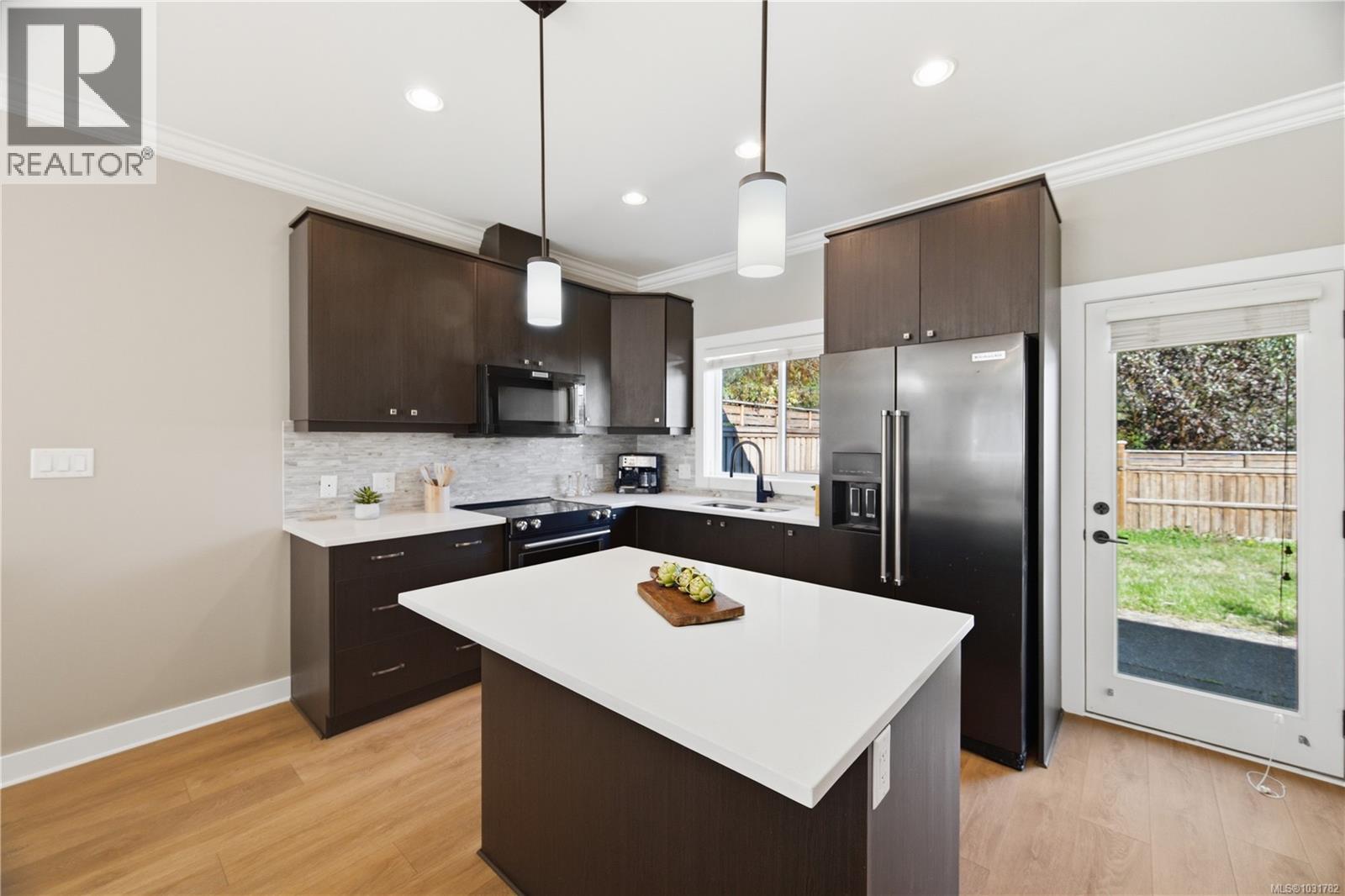 104 3439 Ambrosia Cres, Langford