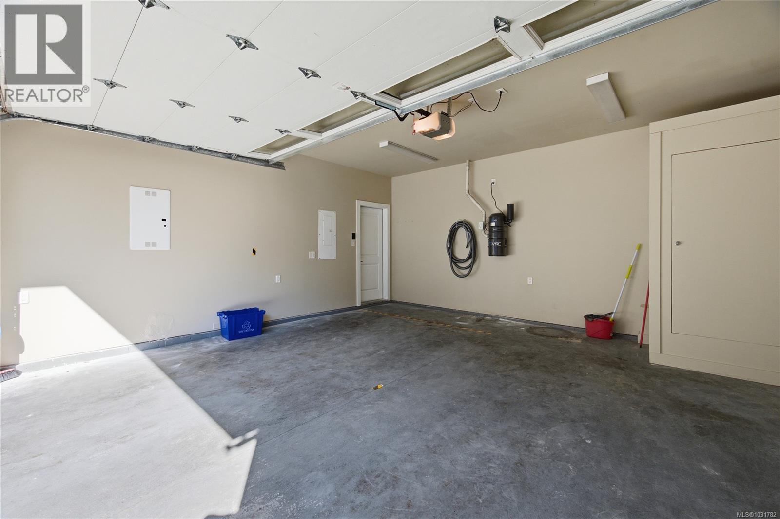 104 3439 Ambrosia Cres, Langford