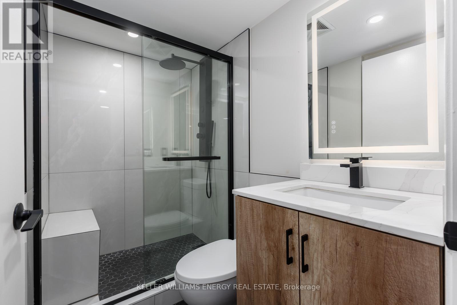 912 - 155 LEGION ROAD N