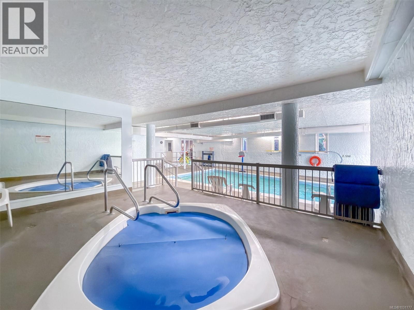 323 3225 Eldon Pl, Saanich